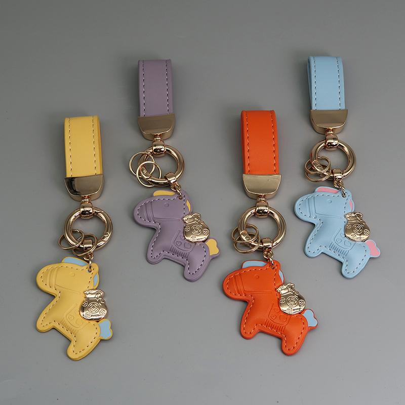 Женский брелок для ключей из искусственной кожи в виде лошади, милый брелок в виде пони, аксессуары для сумки, брелок для ключей, мода