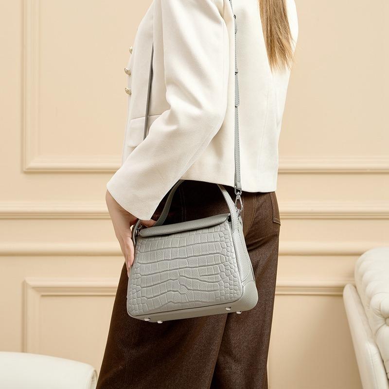 Женская сумка женская сумка-мессенджер новая универсальная нишевая высококачественная женская для офисного работника маленькая сумка дорожная сумка