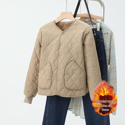 Женское хлопковое пальто 2025 года с коротким ромбовидным узором и флисовой подкладкой: Плотная, теплая верхняя одежда в школьном стиле.