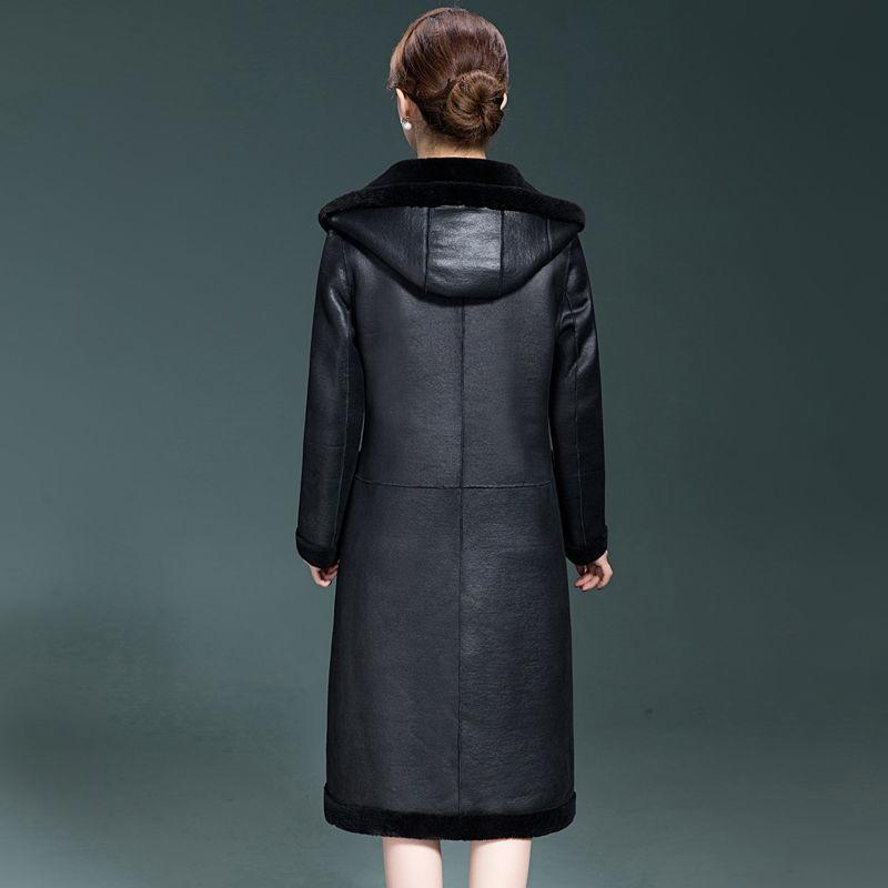 Новая модная женская куртка из искусственной кожи, зимняя овечья кожа с мехом, пальто с капюшоном, двусторонние дубленки