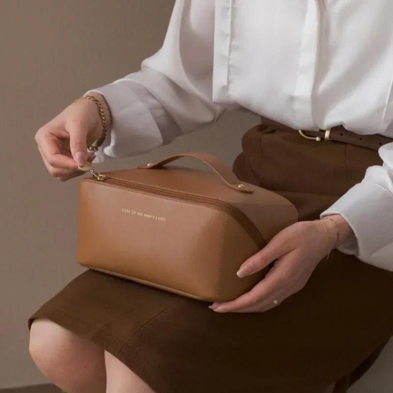 Portable Travel Wash Bag Female Transparent Waterproof Makeup Storage Pouch Large Capacity Cosmetic Organizer Makeup Bag Storage