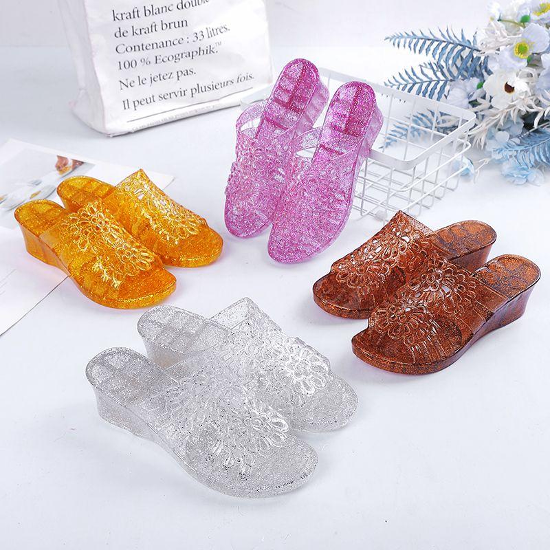 New Summer Sandals Female Crystal Jelly Shoes Beach Shoes Slip Plastic Transparent Shoes Women Sandals Pvc Jelly Sandals