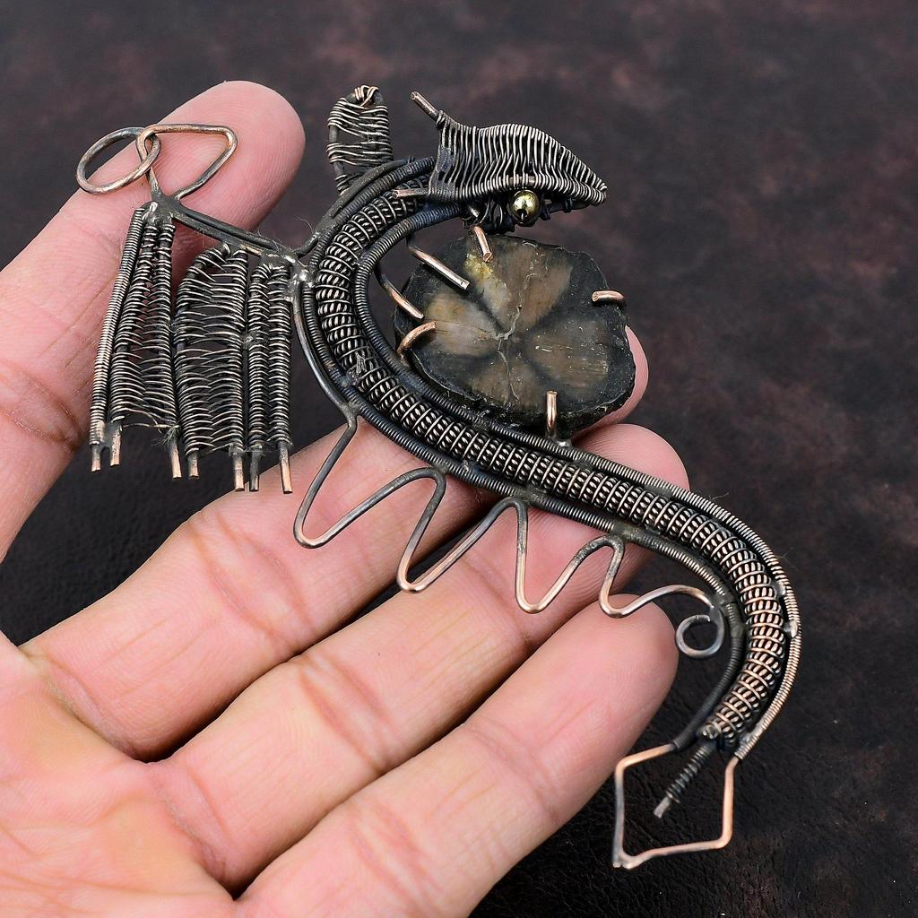 Подвеска с хиастолитом, медная проволока, кулон, дизайн дракона, кулон, ювелирные изделия ручной работы, кулон с драгоценным камнем, антикварная медная подвеска, подарок для жены