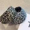 Женские повязки на голову шириной 7 см, из твиловой ткани с леопардовым принтом, пластиковый обруч с зубчиками для женщин, для повседневной носки, шоппинга, вечеринок
