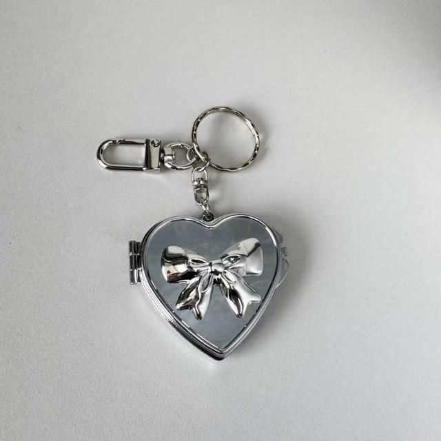 Double Sided Mirror Bag Hanging Keychain Heart Shape Cosmetic Mirror Key Chain Women