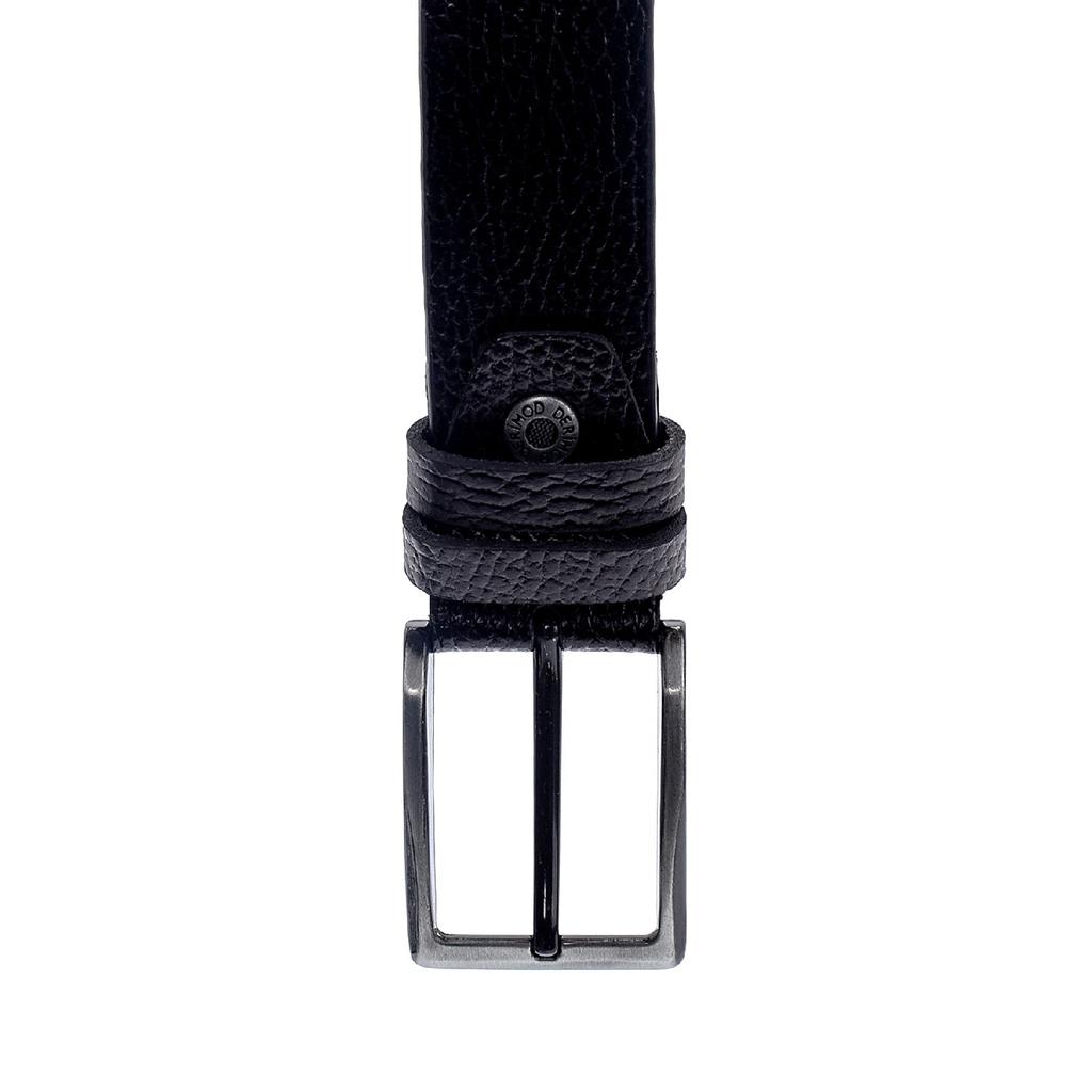 Мужской черный кожаный ремень