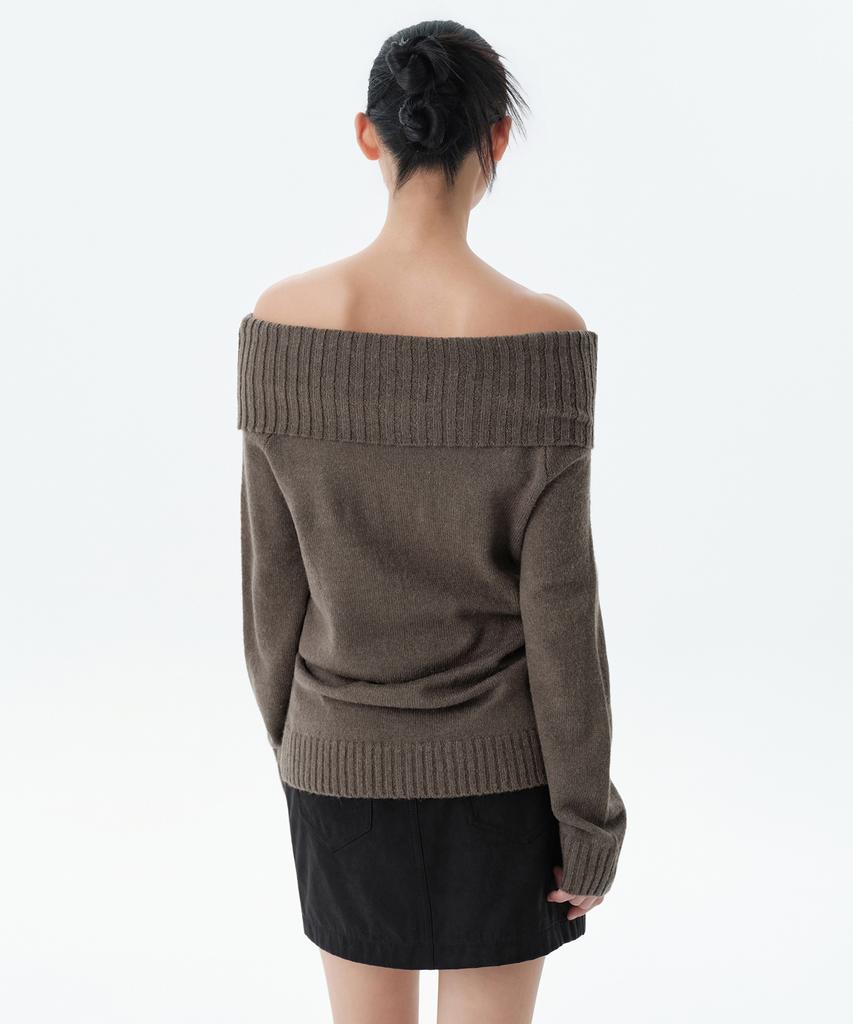 MUSINSA STANDARD WOMAN Women'S Turn Down Off-Shoulder Knit [Taupe]