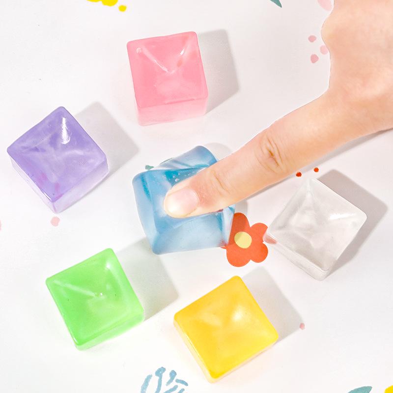 Ice Cube Squeeze Toy - Stress Relief & Creative Gift for Kids, Soft & Elastic Decompression Toy