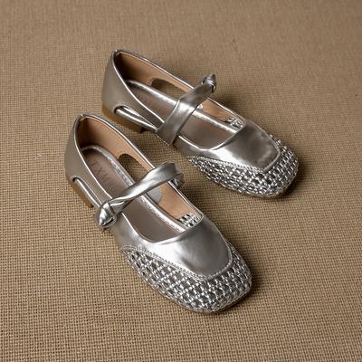 Лето 2025 Новые туфли на плоской подошве с мягкой подошвой, с круглым носком, в стиле ретро, женские туфли с вырезами, неглубокие туфли на плоской подошве 659