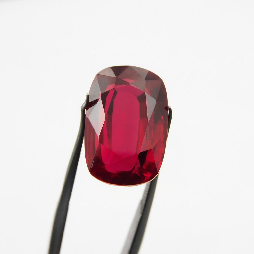 Natural Red Ruby Loose Gemstone Cushion Shape 18.00 ct for Jewelry Making and Gem Collections