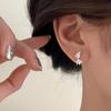 Изысканные серьги-гвоздики с изображением карпов кои в стиле легкой роскоши для женщин - Универсальные, модные и красивые для повседневного ношения.