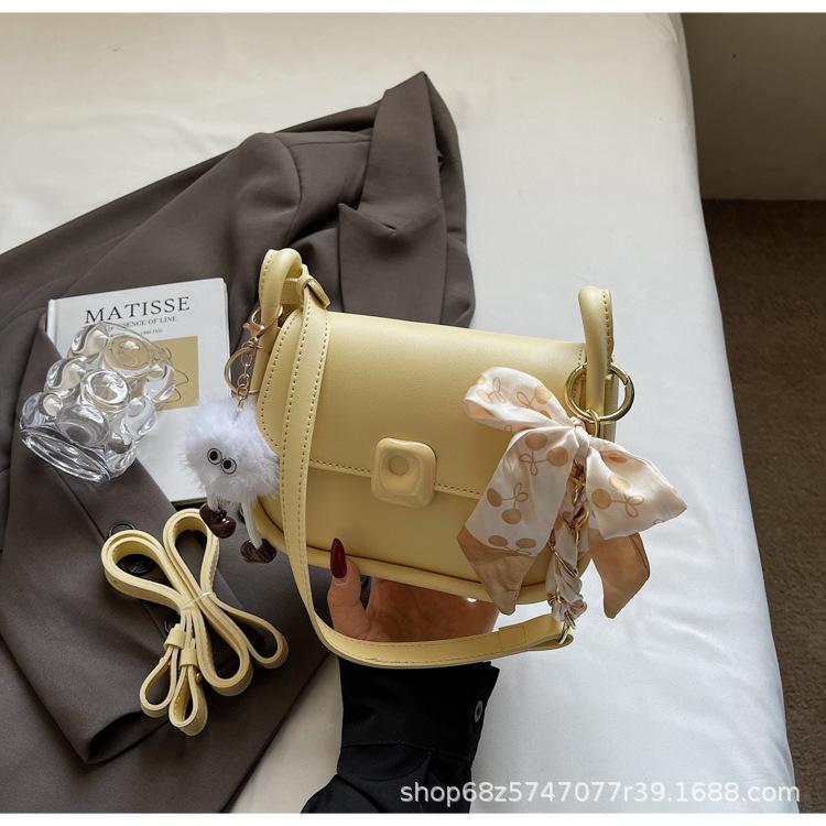 2025 New Popular Small Bag, High Sense Principal Versatile Shoulder Messenger Bag, Texture Popular Underarm Small Square Bag