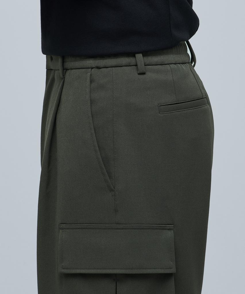 MUSINSA STANDARD Wide Banding Cargo Half Slacks [Dusty Khaki]