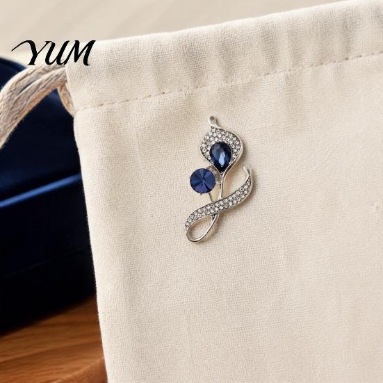 Floral Clothing Pin Women Rhinestone Flower Brooch Pin, Sparkling Lapel Coats Jewelry Decorative Accessory for Dresses Suits