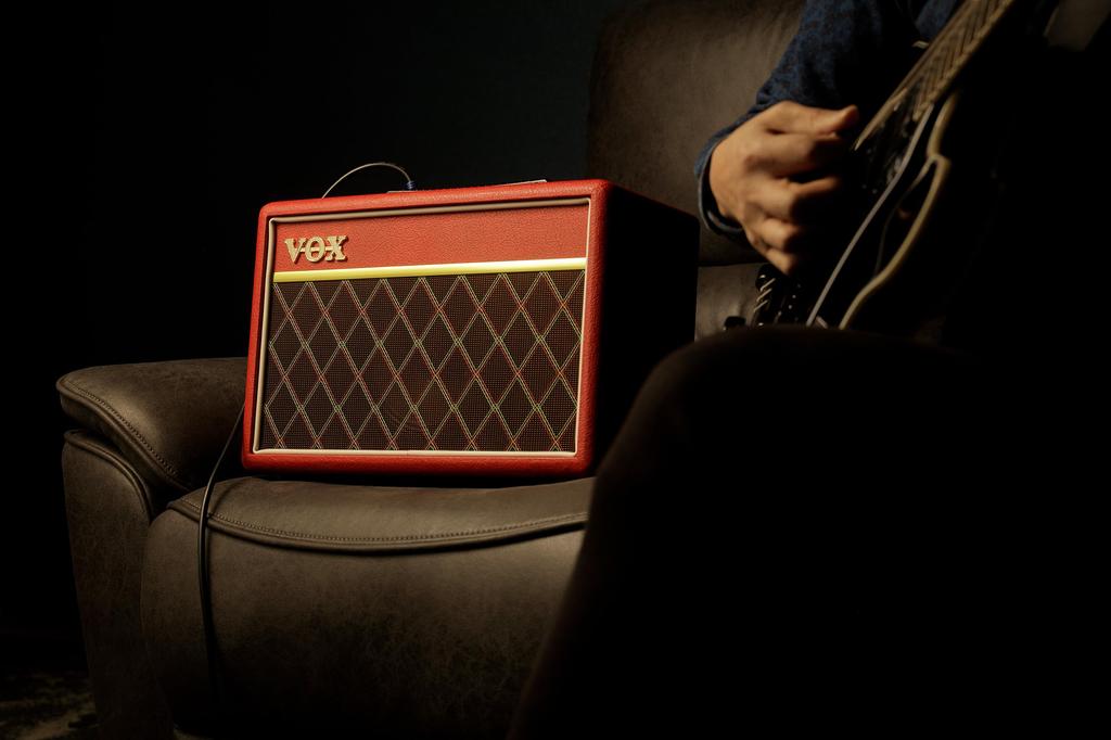 VOX Pathfinder 10 RED 10 Вт Компактный гитарный усилитель
