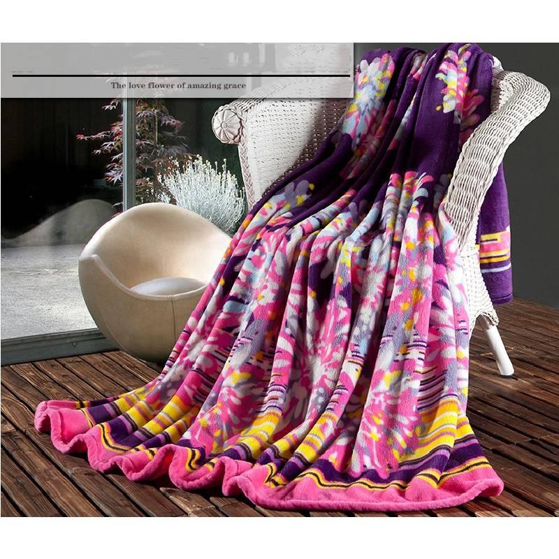 Фланелевое плед с полиэстером и узором в виде сердец для домашнего использования