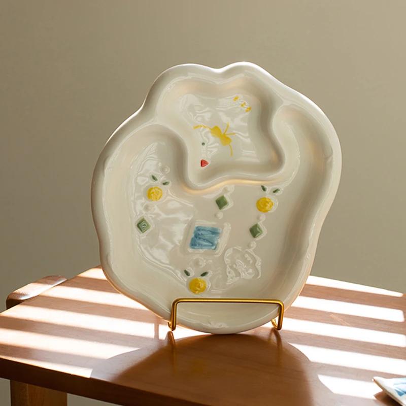 Творческая нестандартная керамическая тарелка Милые мультяшные изысканные обеденные тарелки Послеобеденный чай Десерт Фрукты Тарелка Завтрак Салатницы