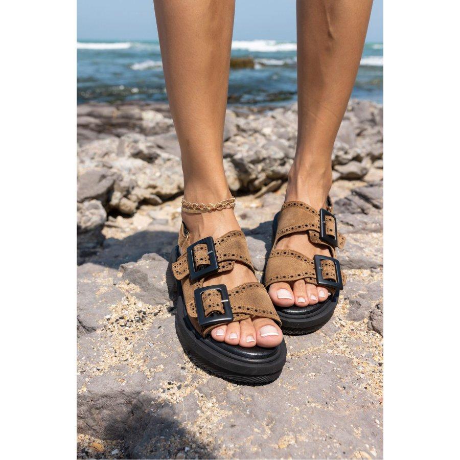 Женские сандалии из натуральной замши на толстой подошве