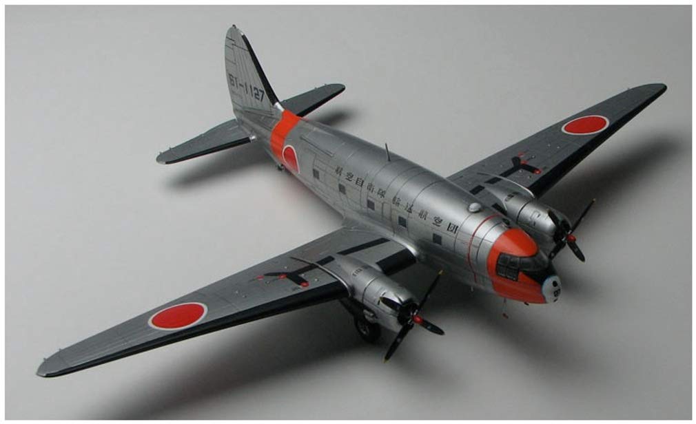 PLATZ Военно-транспортный самолет ВВС Пластиковая модель 1/144 Самооборона C-46D
