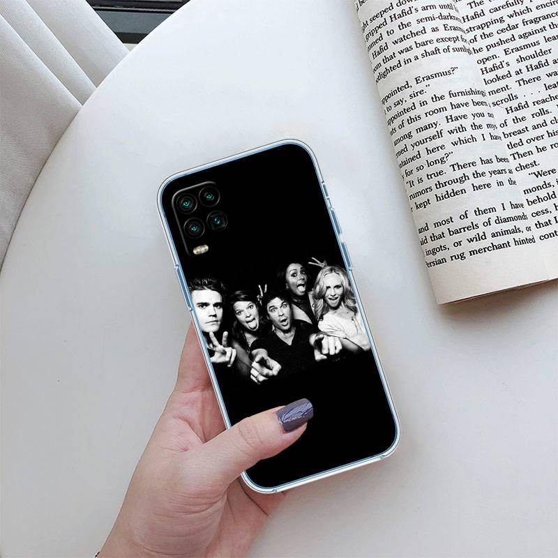 Чехол для телефона ED56 Дневники вампира для Motorola G34 G32 G31 G14 G84 G62 E32 G24 G72 G71 G73 G85 G200 G60S G60 G52 G51 G50 G42 G41 G32 G30