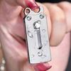 Портативные мультитулы с выдвижным овощечисткой для фруктов и брелками-открывалками для бутылок, текстура сплава для легкого крепления