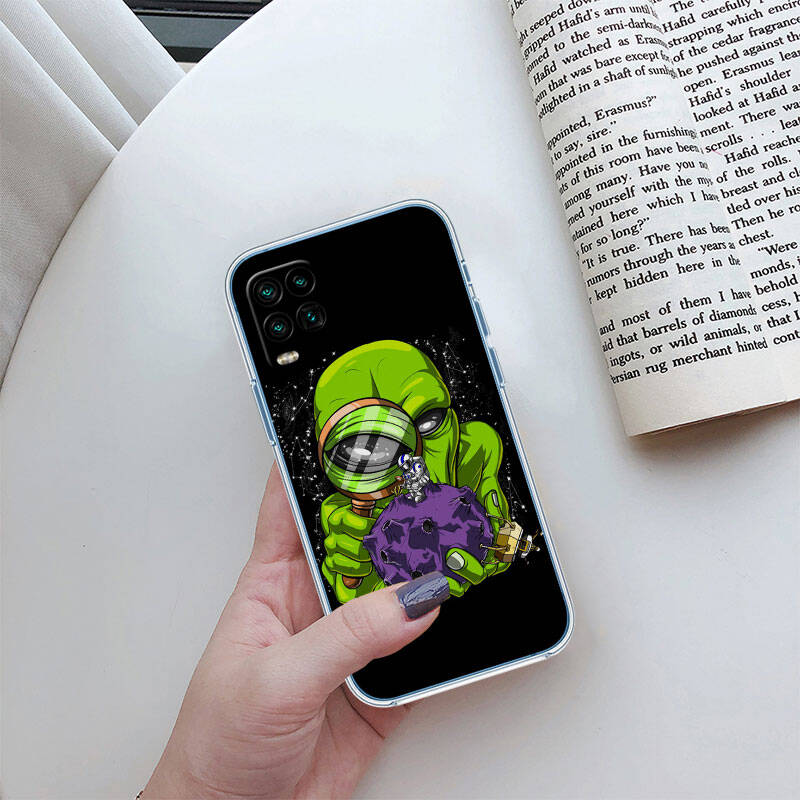 MH140 Space Alien UFO Phone Case for Motorola G34 G32 G31 G14 G15 G84 G62 E32 G24 G72 G71 G73 G85 G200 G60 G52 G51 G50 G42 G41 G32 G30