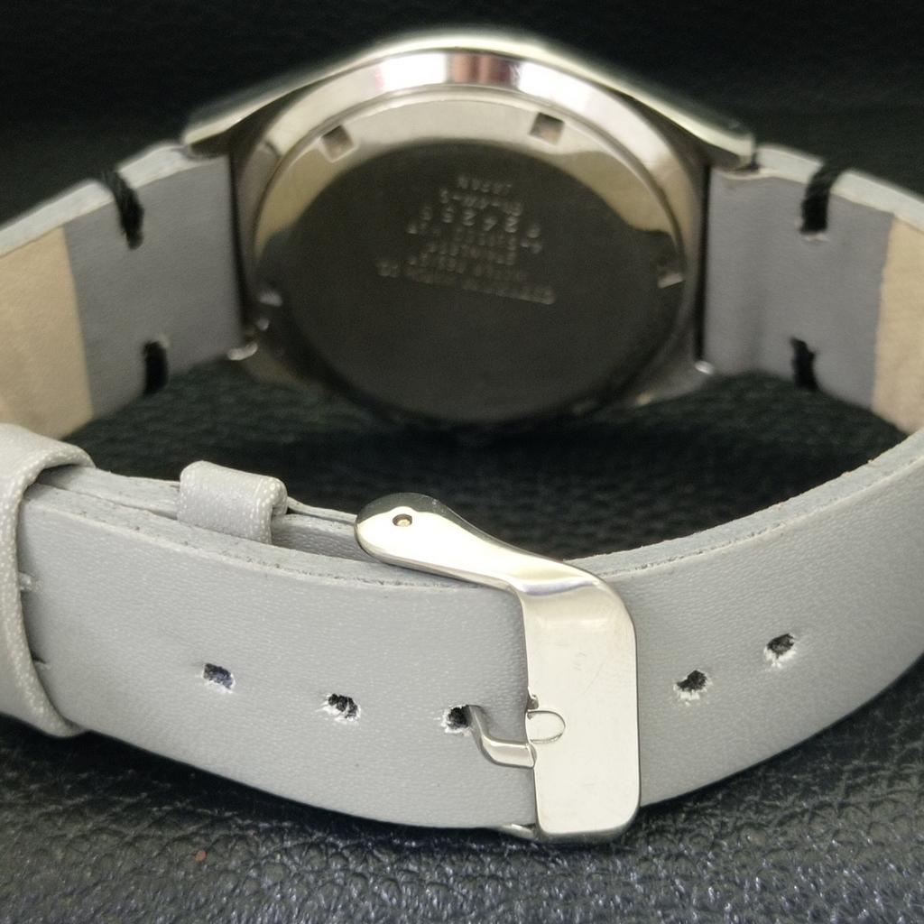 USED CITIZEN AUTOMATIC 8200 JAPAN MENS DATE WHITE COLOR DIAL WATCH A432805-2 R113-a432805