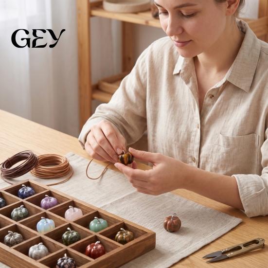 Festive Atmosphere Decorations Natural Crystal Carved Pumpkin Charm, Mini Gemstone Pendant Pumpkins for Home Decor Jewelry DIY Making, Halloween Micro