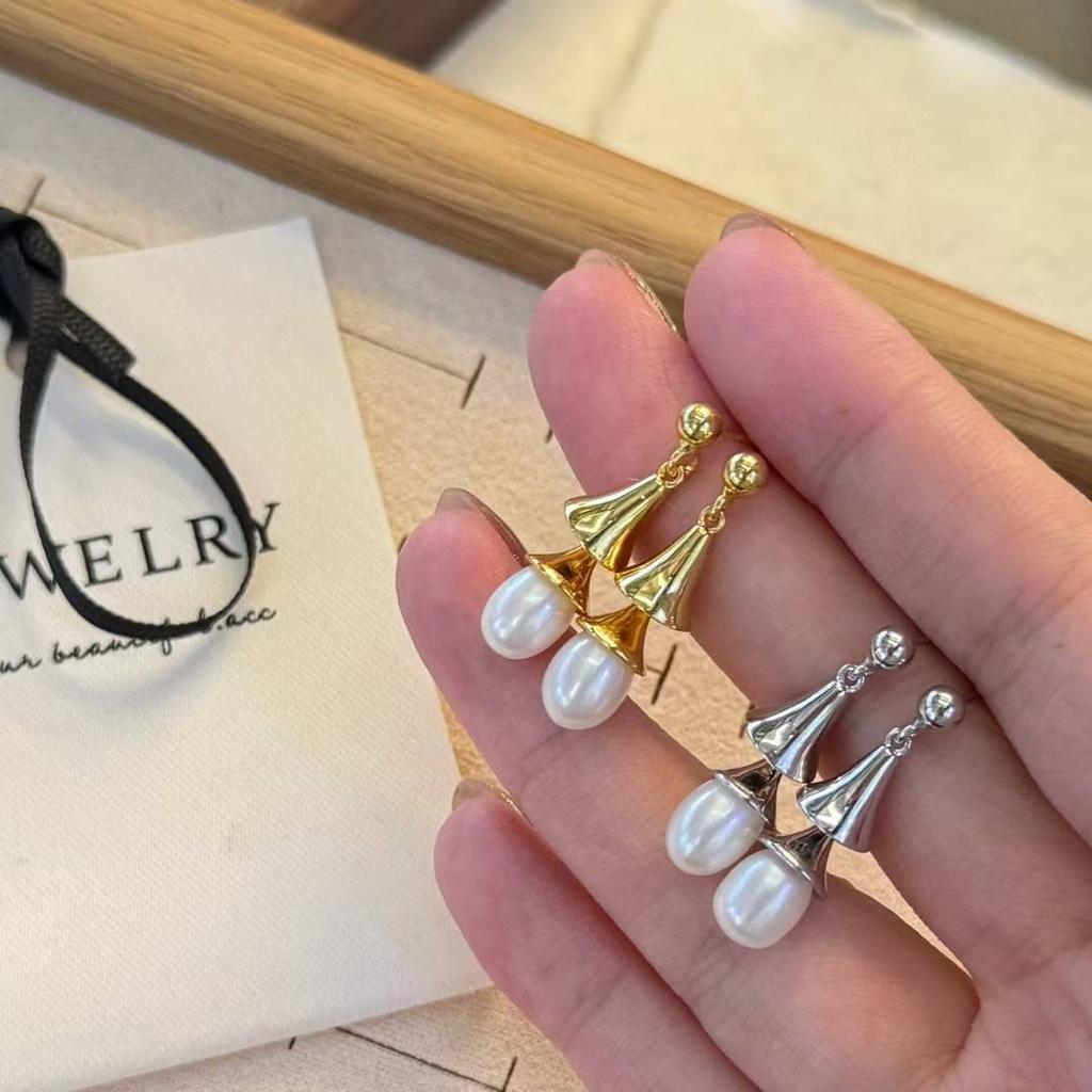 Happy Personality Wind Chime Earrings for Girls 7-8mm Natural Freshwater Rice Shaped Pearls