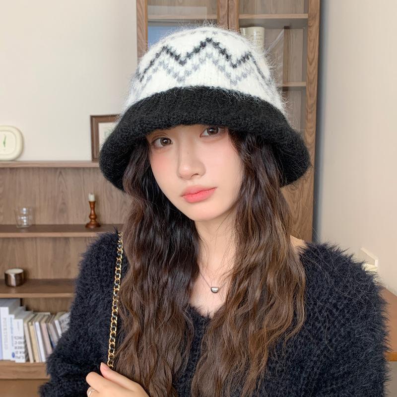 Vintage Fair Island knitted bucket hat women's new autumn and winter warm ear protector cold hat showing face small bucket hat