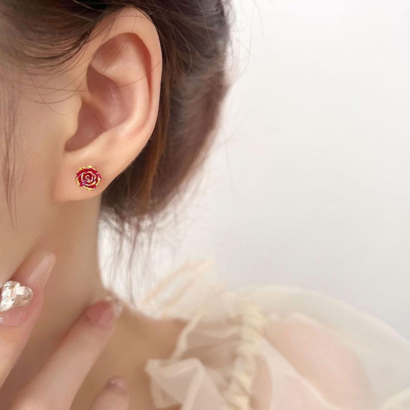 Серьги-гвоздики Красная роза Нишевый дизайн Французский ретро Личность Студент