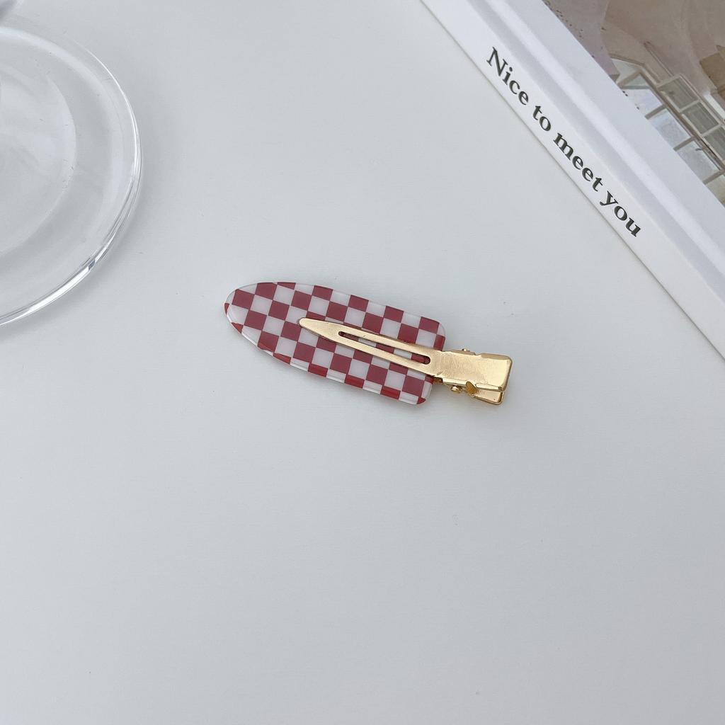Red Eyecatching And White Plaid Hair Claws For Women Handmade Quality Pvc Stylish Accessories Hair