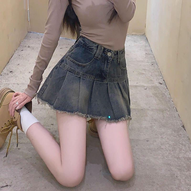 Джинсовая юбка А-силуэта в стиле ретро с высокой посадкой, необработанным краем и плиссировкой