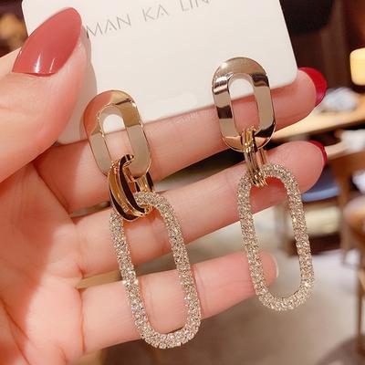 Корейские серьги-гвоздики для женщин, винтажные висячие серьги с жемчугом золотого цвета, комплект серег 2023, трендовые серьги, женские украшения