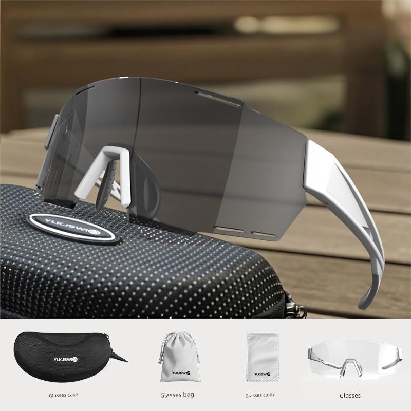 Color Changing Glasses for Riding Can Cover Myopia Glasses against Wind and Sand UV Protection Goggles Men and Women Athletic Glasses Cycling Glasses