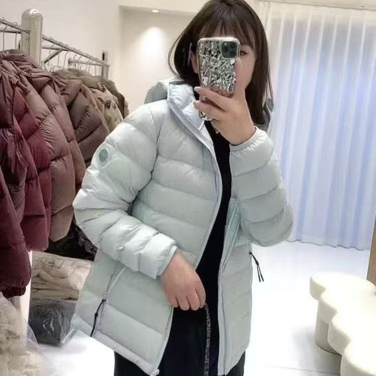 Light and thin hooded short cotton clothes women's simple version winter warm jacket multi-color women's clothing mixed batch