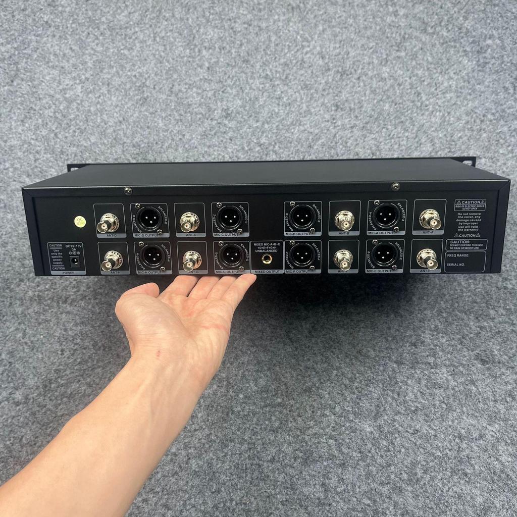 Wireless One-to-Eight Conference Microphone System In Stock