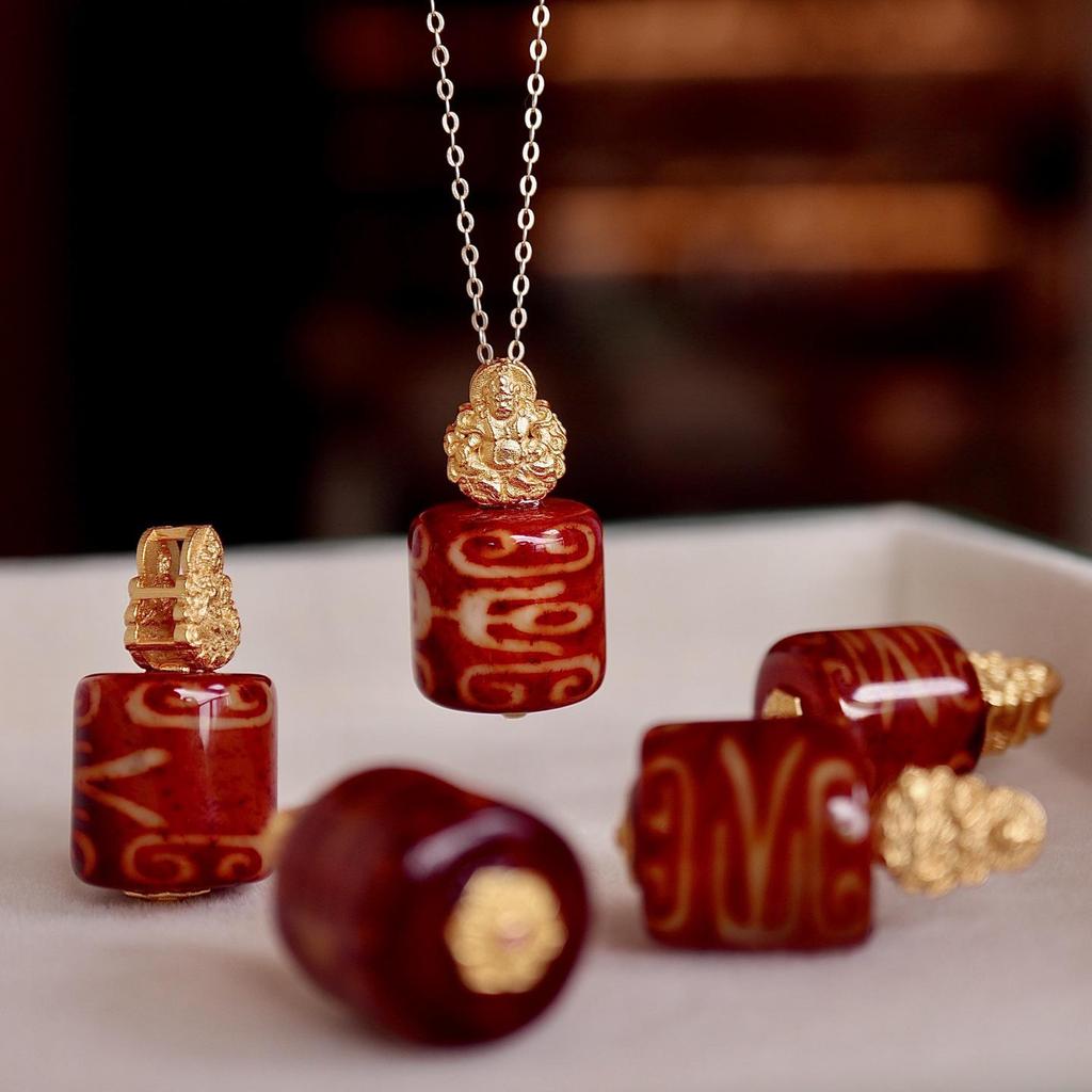 Дзи-подвеска «Дворец Потала Красное Мясо Благородный Человек» из серебра S925 с желтым агатом Бога Богатства