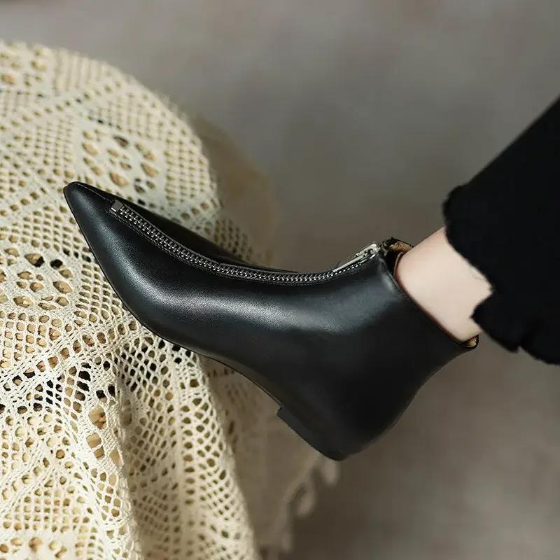 Ботинки кожаные женские короткие туфли с острым носком женские ботильоны мода 2024 готика Y2k высокое качество большой размер теплая обувь