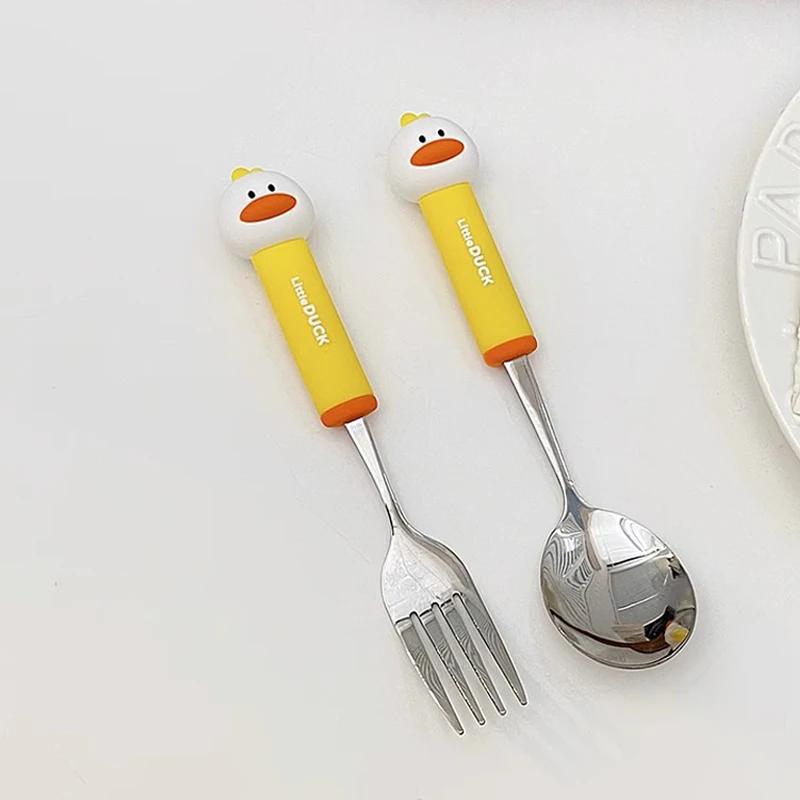 Милый мультяшный набор ложек и вилок для девочек, детская посуда, набор столовых приборов из нержавеющей стали 304 с силиконовой ручкой, детская посуда