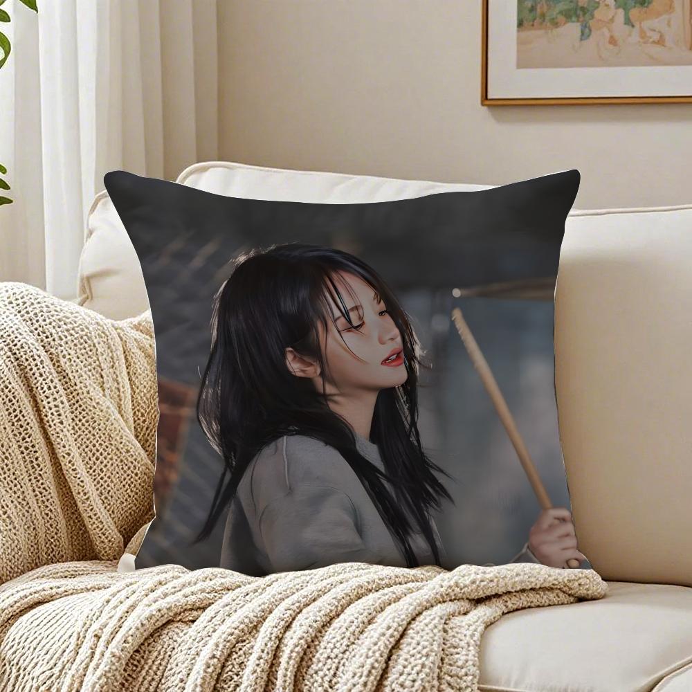 Idol Kpop QWER CChodan Cushion Cover Pillowcase Antidustmite living Room Sofa Decor Cushion Room