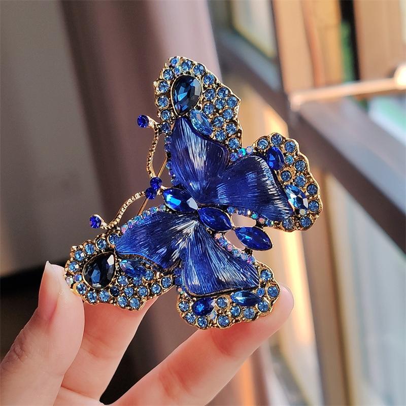Heavy-duty Crystal Butterfly Brooch, Fashionable Animal And Insect Brooch For Women, Vintage High-end Versatile Coat Corsage.
