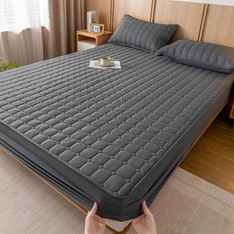 Solid Color Skin-friendly Washed Cotton Bed Sheet Anti-dust Anti-slip Quilted Thickened Bed Cover Home Bedroom Protective Cover