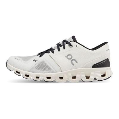Женские кроссовки Cloud X 3 Бело-черные 60.98697