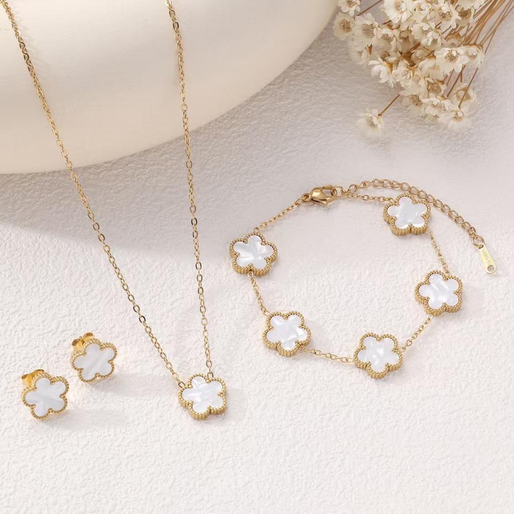 3PCS Titanium Steel Lucky Five Leaf Flower Necklace Bracelet Earring Set