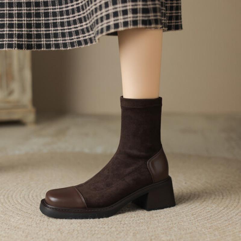 Корейская версия новых женских замшевых ботильонов на среднем каблуке большого размера, кожаные ботильоны на толстой подошве с нескользящей подошвой, ботильоны средней высоты с круглым носком, квадратный и осенний а