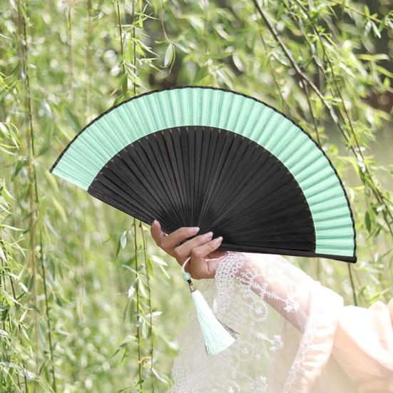 Бамбуковый ручной складной вентилятор, китайский винтажный легкий вентилятор с изысканными кисточками для фестиваля танцевальной музыки, свадебной церкви