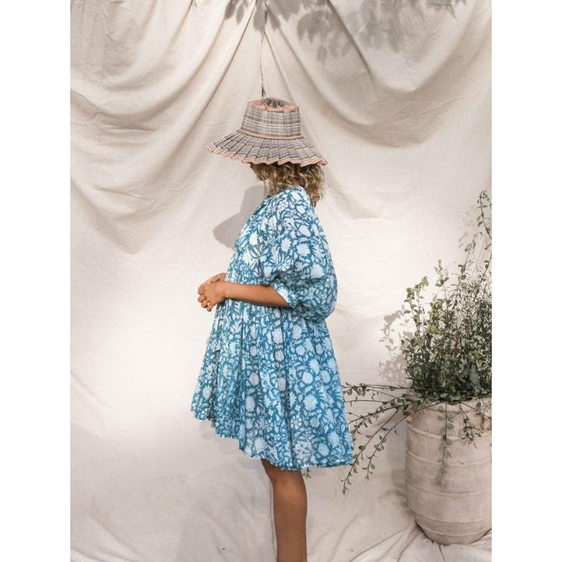 Летнее женское платье Модные большие ярды со свободными бретелями Персонализированные литературные ретро платья с принтом в европейском и американском стиле