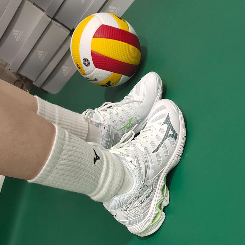 Mizuno Женские кроссовки Wave Voltage 'Белый Патина Зеленый' V1GC216037