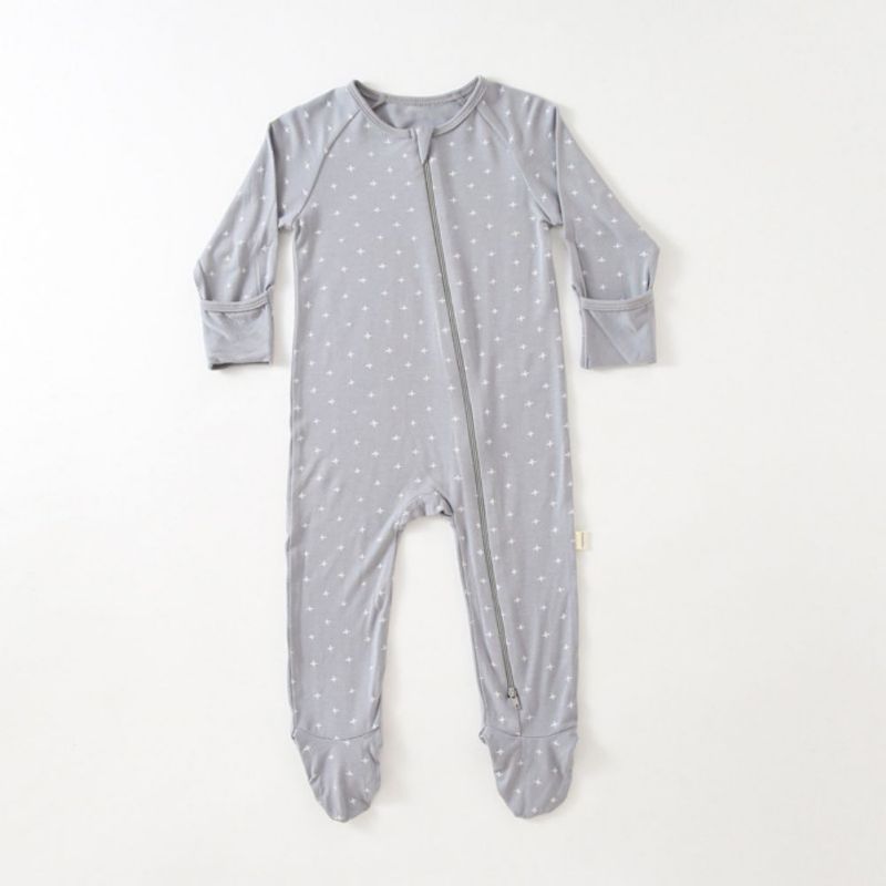 Футболки из модала для маленьких девочек, уютный комбинезон в горошек с длинными рукавами и цветочным принтом для новорожденных мальчиков, одежда для новорожденных 0-12 месяцев